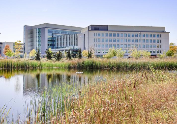 Eastpark, with parking and pond